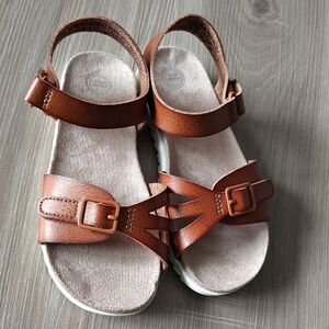 wonder nation Brown Buckle Strap Kids Sandals